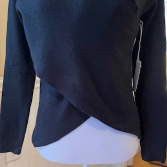 NWT SIX/FIFTY  Sammie Criss Cross Sweater in Black - Medium - Picture 5 of 11